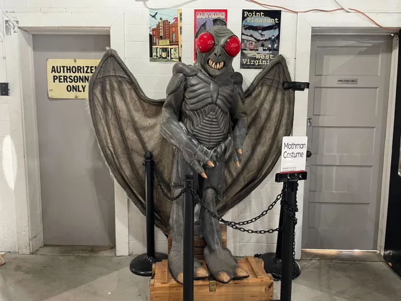 Mothman statue